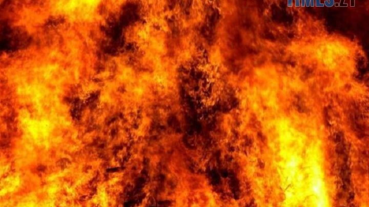 Нічна пожежа у Коростишеві: життєва небезпека для літньої жінки — Новини Житомира