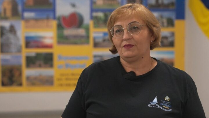 Житомирщина: координаторка центру херсонців збирає колекцію кавунів — Новини Житомира