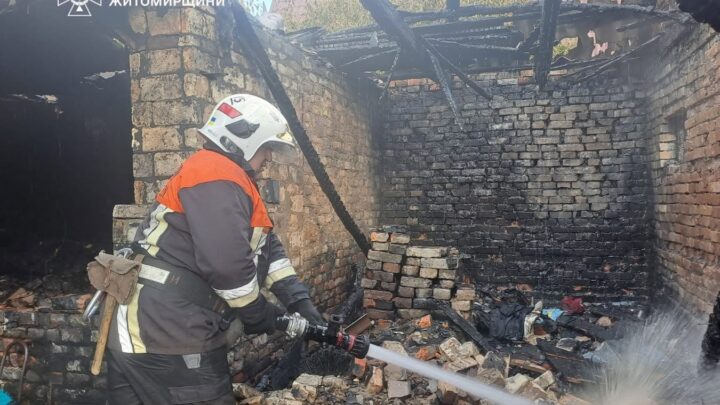 Трагедія у Баранівці: пожежа забрала життя 59-річного жителя Житомирщини — Новини Житомира