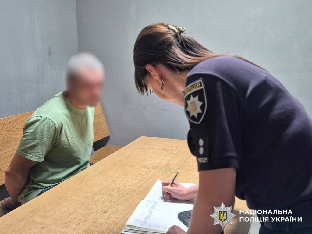 Погрози гранатою в поліцейських у Житомирі: що відбувалося — Новини Житомира