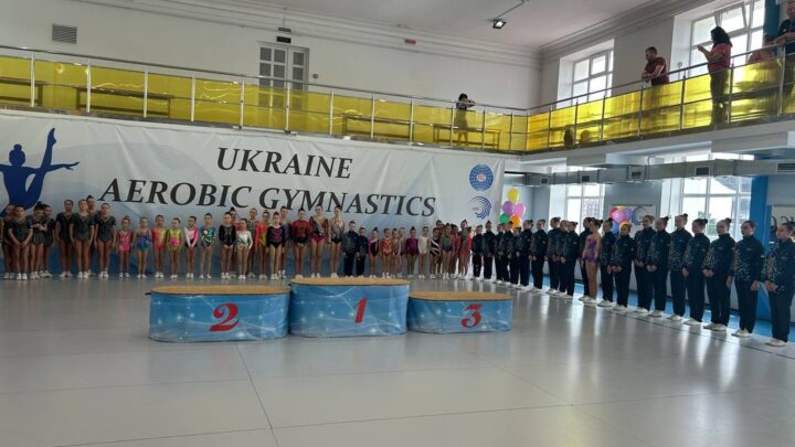 Житомирські спортсмени завойовують золото: 9-річна Аріна Бегун здобула перемогу у чемпіонаті зі спортивної аеробіки — Новини Житомира