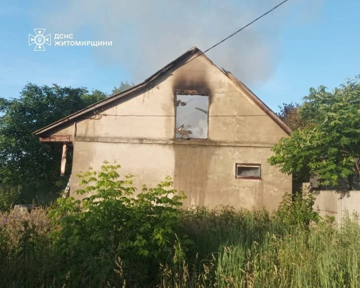 Трагедія у Баранівці: пожежа забрала життя господаря — Новини Житомира